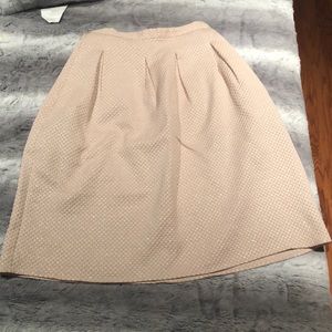 Pink midi skirt with pockets
